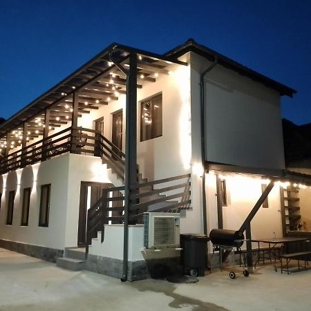 Urbanist Guest House Calimanesti Ngoại thất bức ảnh