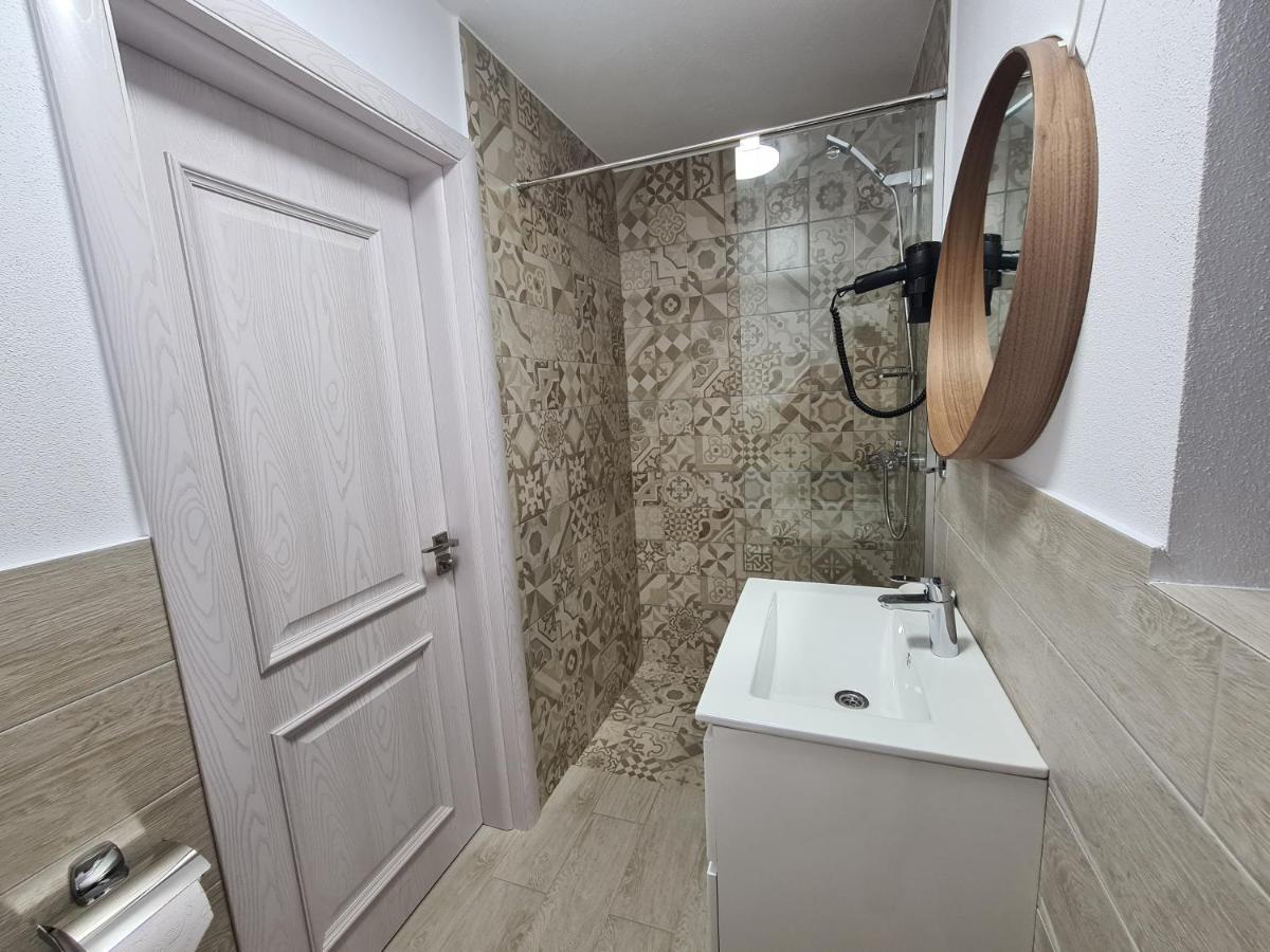 Urbanist Guest House Calimanesti Ngoại thất bức ảnh