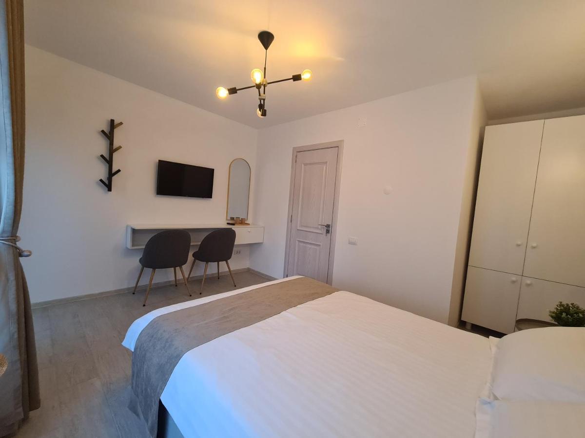 Urbanist Guest House Calimanesti Ngoại thất bức ảnh